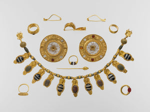 Reading Gold: How to Look at Ancient Jewelry