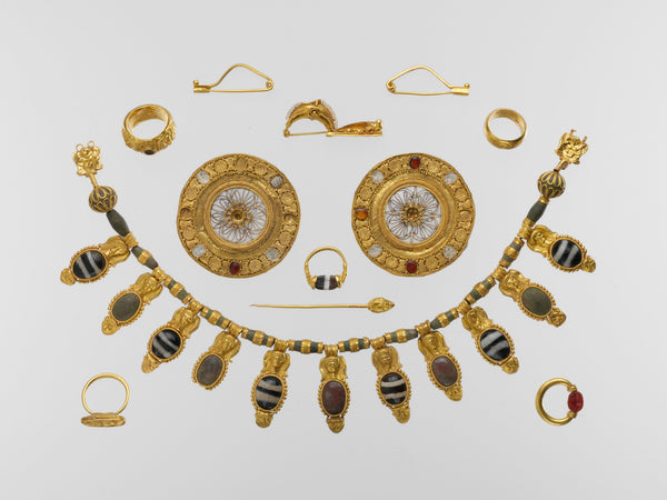 Reading Gold: How to Look at Ancient Jewelry