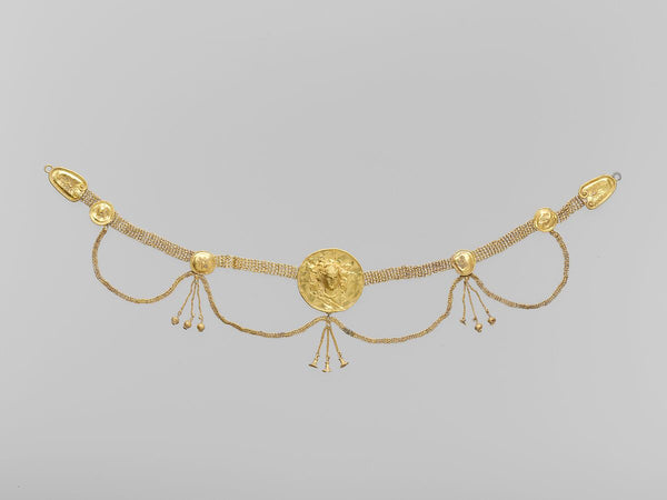 Gold necklace Greek, South Italian, Tarentine late 4th–3rd century BCE